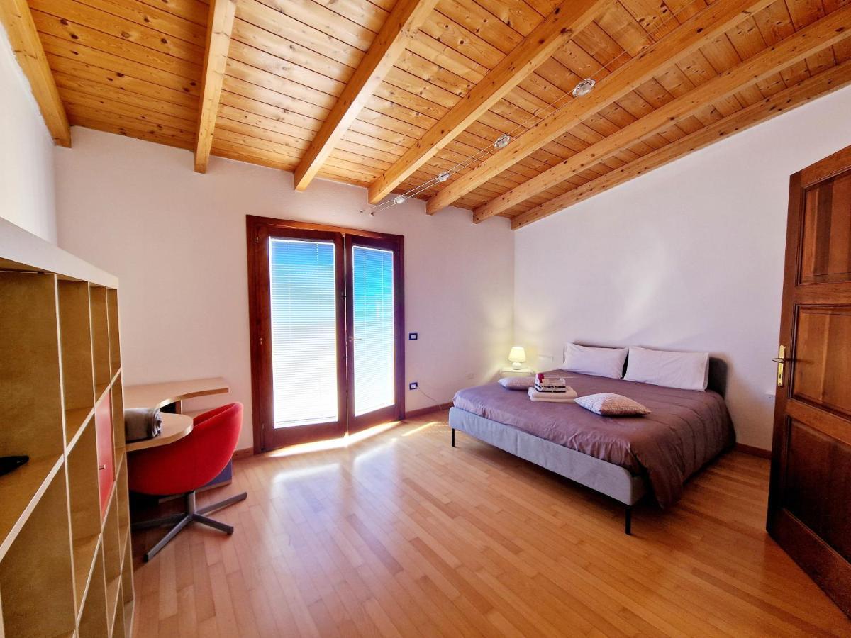 Appartamento La casa in centro Olbia Esterno foto